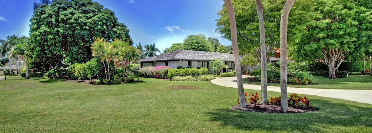 Photo 2 of Spectacular Vacation Heated Pool/Spa Home 12 Minute Walk to Beach