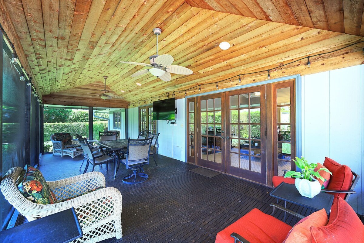 Photo 7 of Spectacular Vacation Heated Pool/Spa Home 12 Minute Walk to Beach