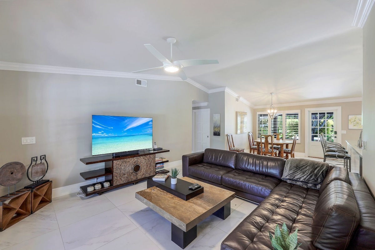 Photo 15 of Spectacular Vacation Heated Pool/Spa Home 12 Minute Walk to Beach