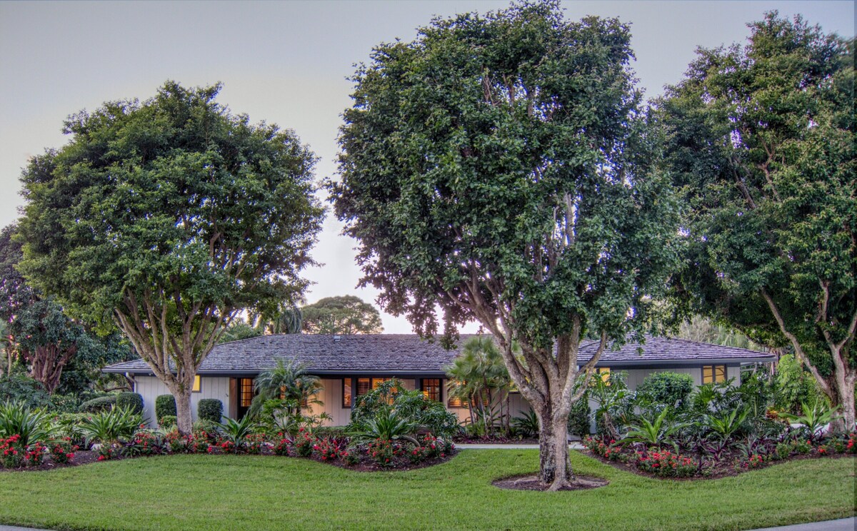 Photo 28 of Spectacular Vacation Heated Pool/Spa Home 12 Minute Walk to Beach
