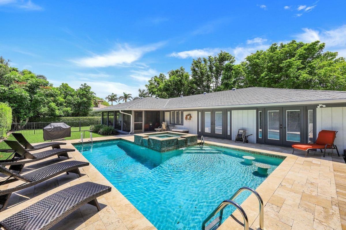 Photo 5 of Spectacular Vacation Heated Pool/Spa Home 12 Minute Walk to Beach