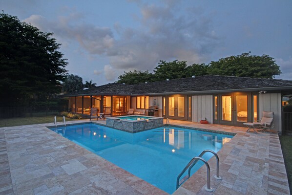 Piscine extérieure, piscine chauffée