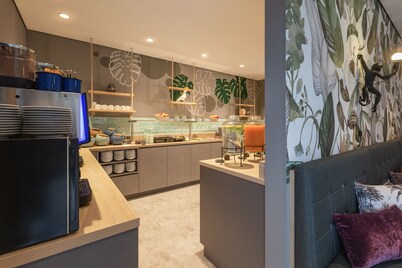 不來梅機場假日酒店 - the niu, Crusoe by IHG
