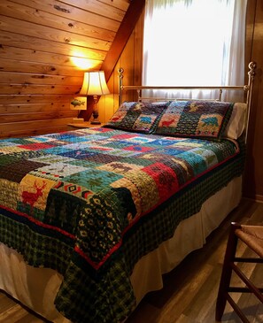 3 bedrooms, free WiFi, bed sheets - Cozy, Rustic A Frame on Big Creek Sleeping 8-10 Guests  (LaFollette)