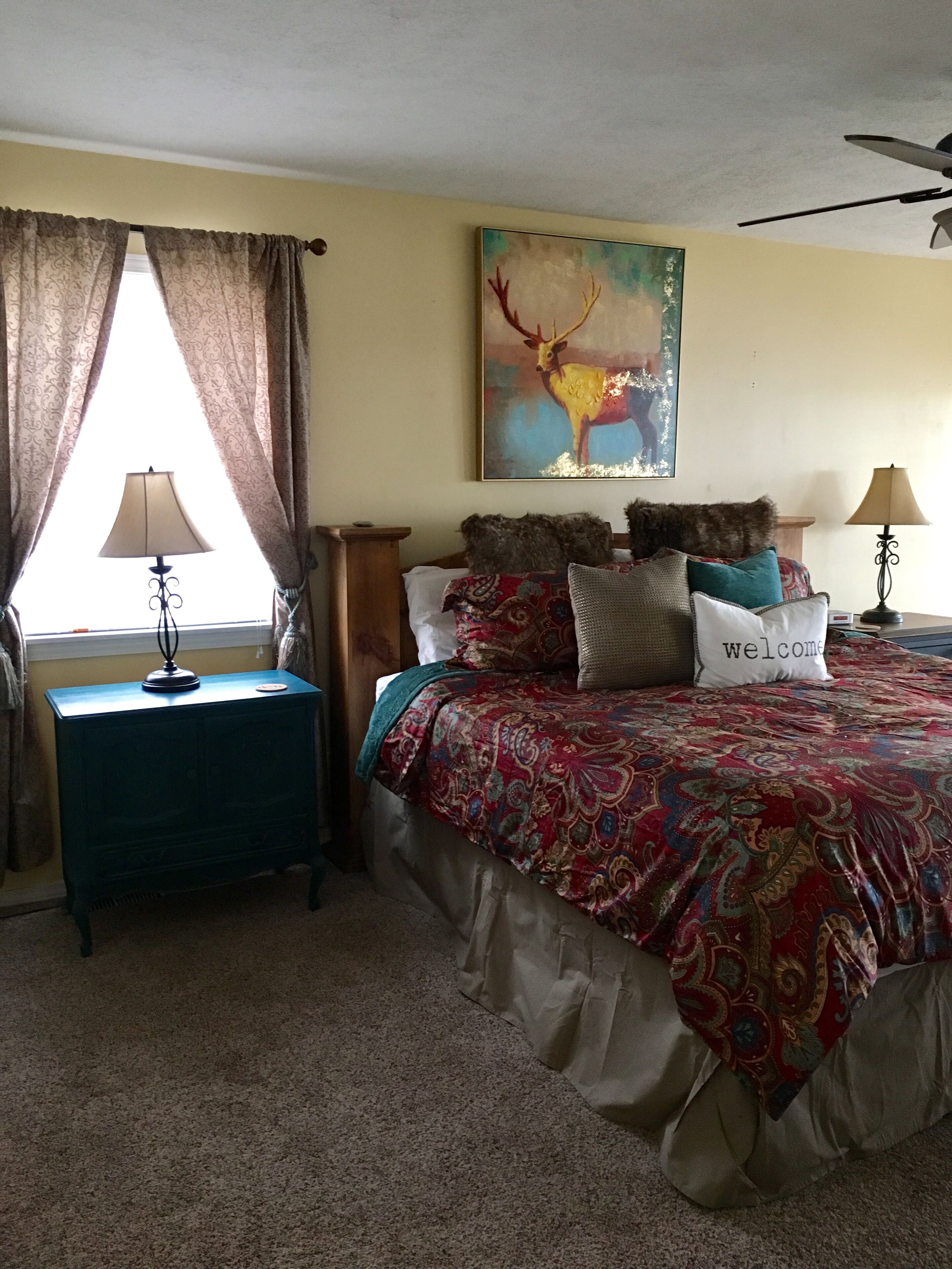 Large beautiful home with breathtaking views of Table Rock Lake