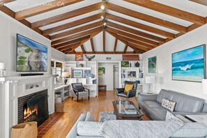 TV, fireplace, offices