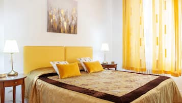 3 Schlafzimmer, Schreibtisch, Bügeleisen/Bügelbrett, kostenloses WLAN