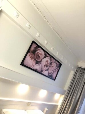 Quarto standard, 1 cama de casal | Escrivaninha, cortinas blackout, quartos à prova de som