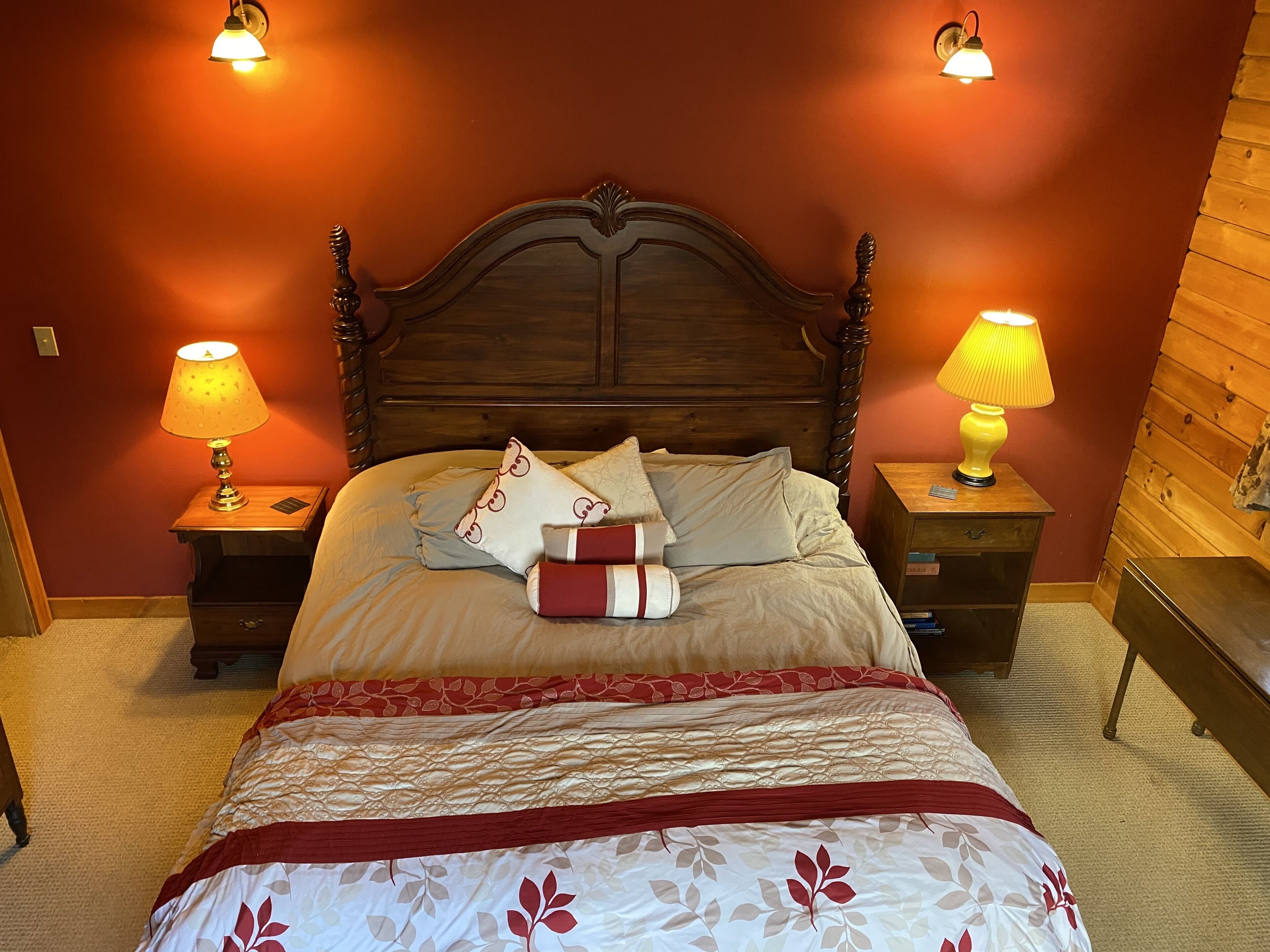 Secluded Luxury Log Cabin on 40 Acres Near Tygart River & Lake