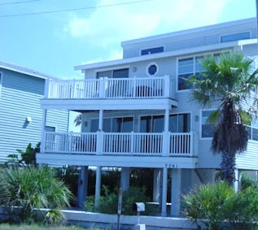 Spectacular Sunset Beach House Rental