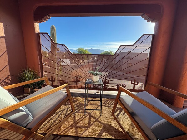 Property grounds - Beautiful Santa Fe Oasis, Golf & Hiker's paradise, 20 minute drive from UofA (Tucson)