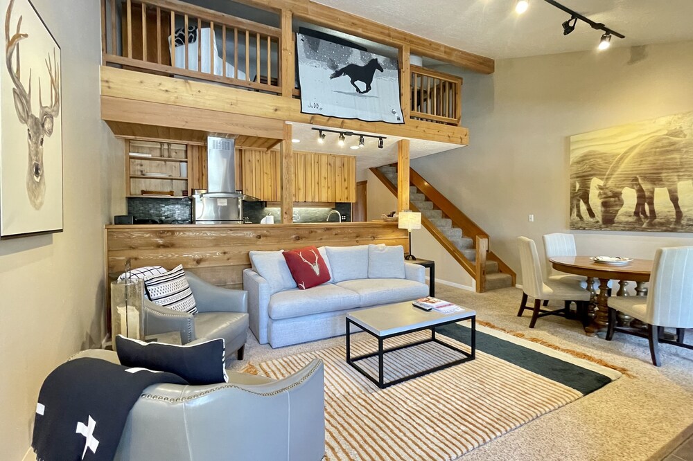 2 Bed Luxury Mtn. Loft in the Aspens: Minutes from GTNP