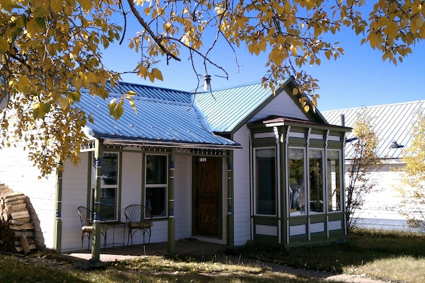 Mountain Peak Victorian's Front Porch