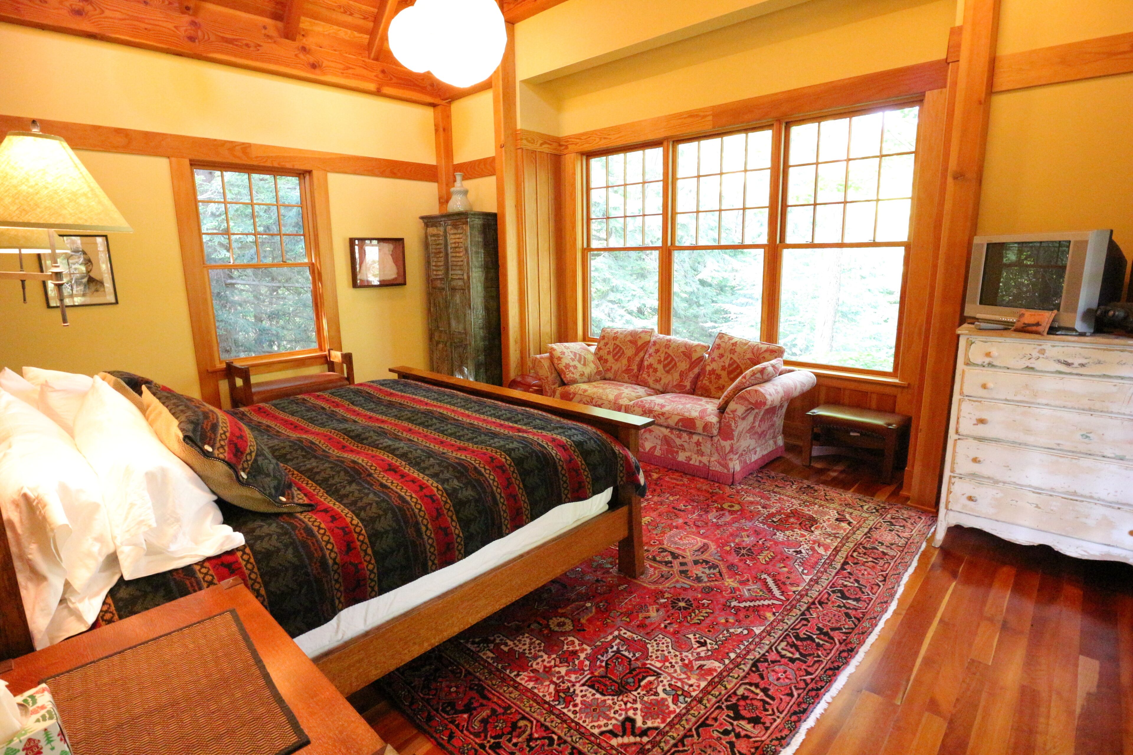 Algonac - Luxury Timber Lodge in Eagles Mere PA