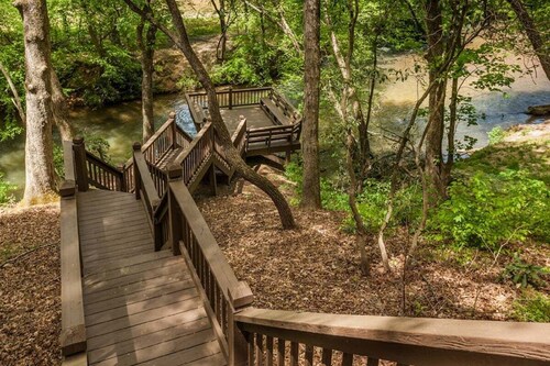 Dancing Waters - River Front, Fishing, Game Room