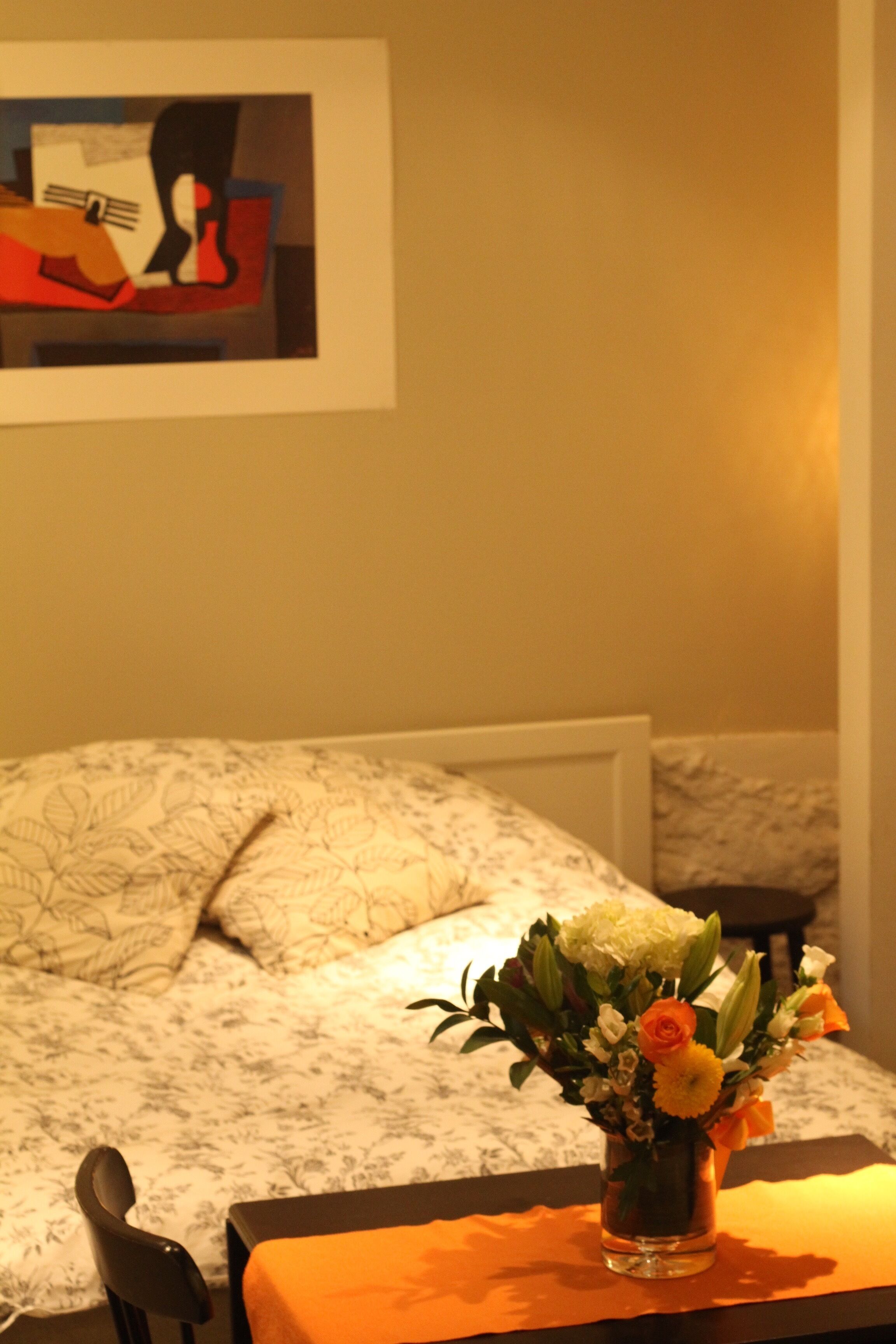 Belmont/Hawthorne Urban Retreat