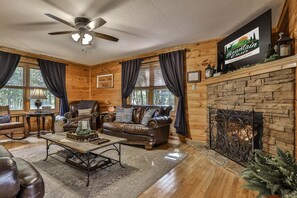 Unclassified image, 3 of 33, button