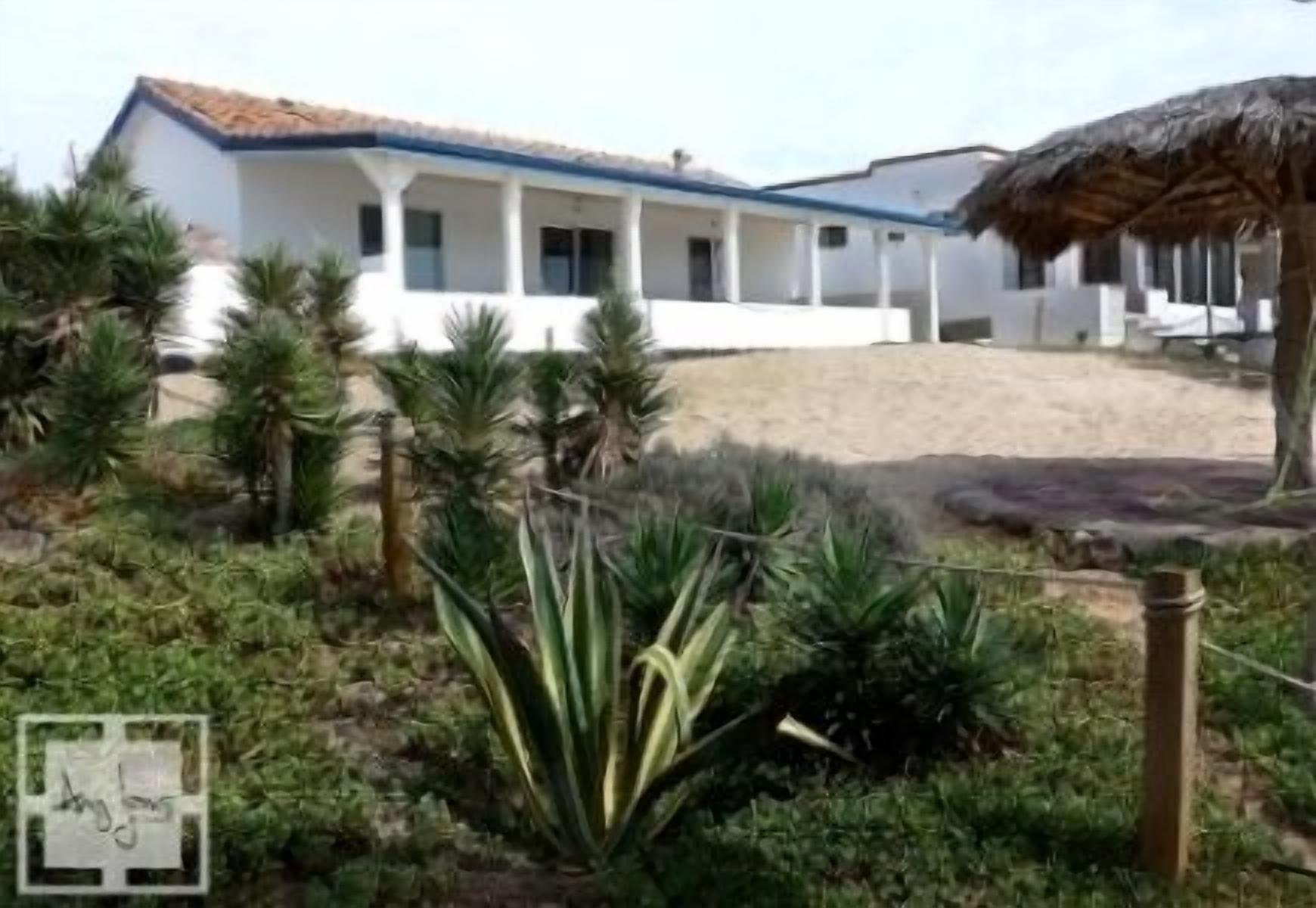 This little beach front house is perfect for your vacation at the beach.