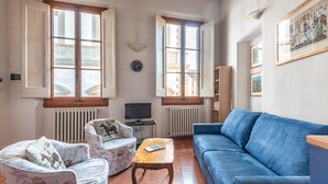 Unclassified image, 3 of 37, button - Duomo Cosy Loft in the Florence Center (Florence)