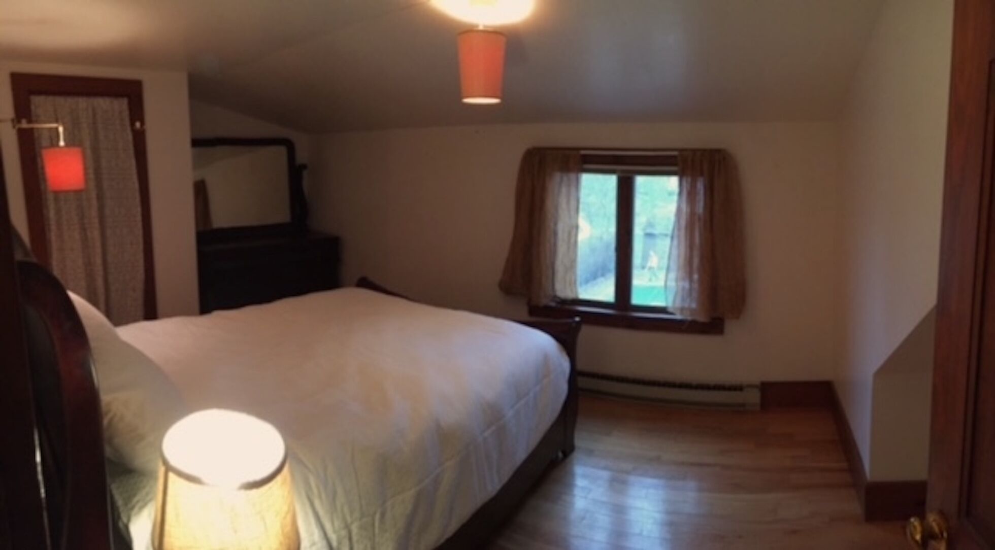 Taughannock rental - right side