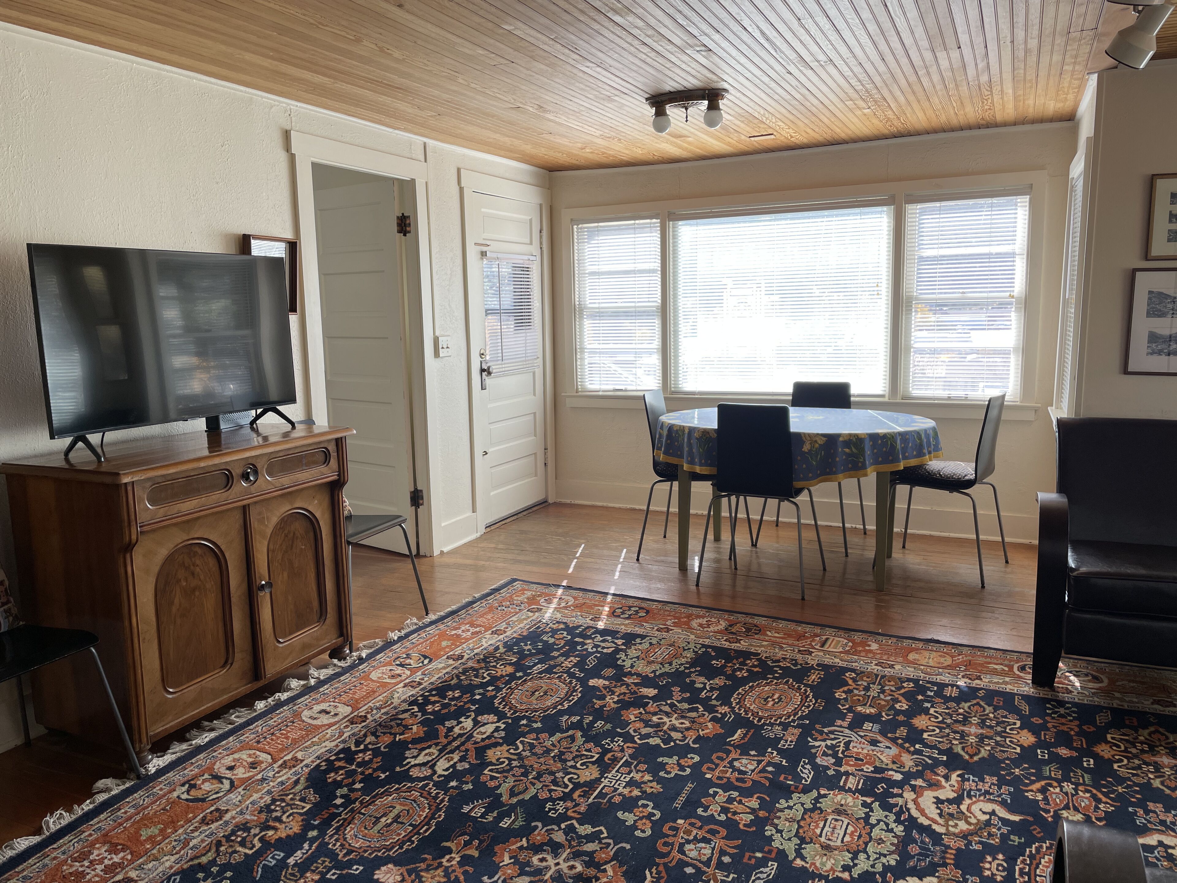 In the center of town with views of Longs Peak