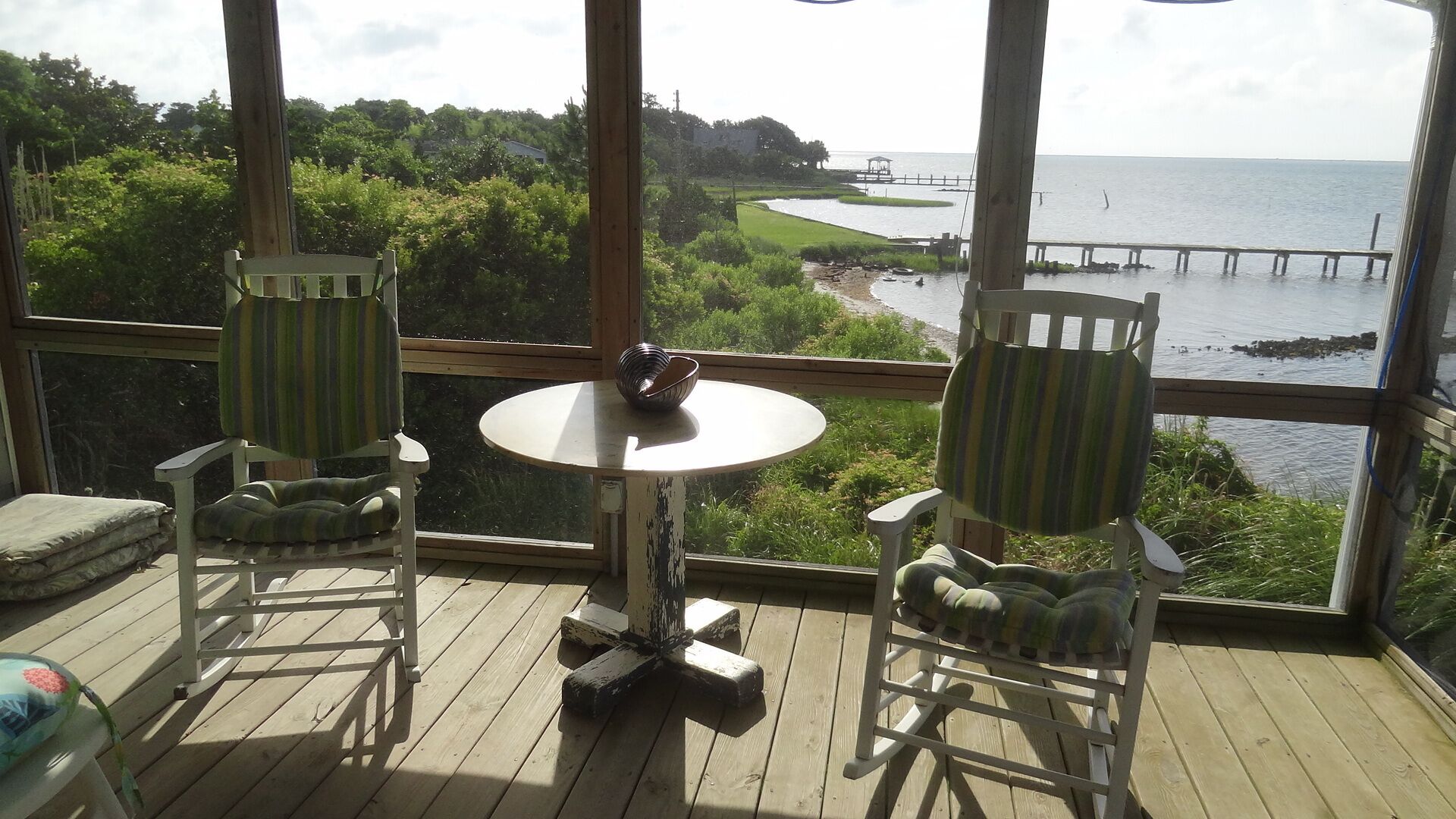 Screen porch