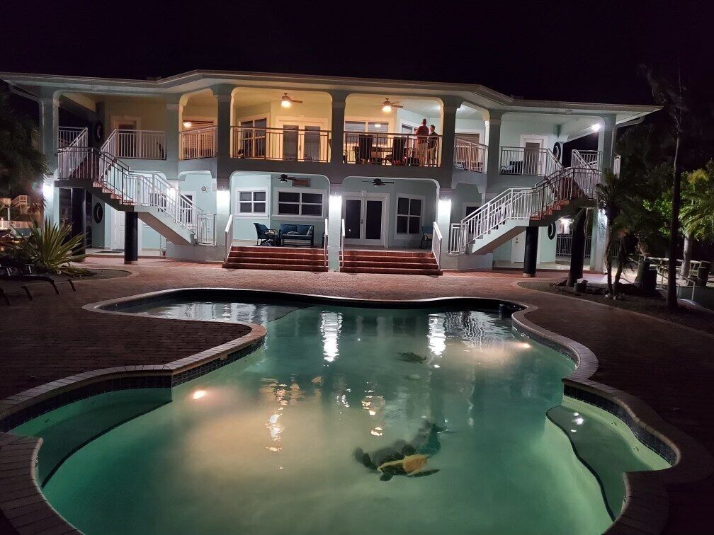 Night view - gorgeous, isn’t it! Imagine sitting next to the pool- peaceful!