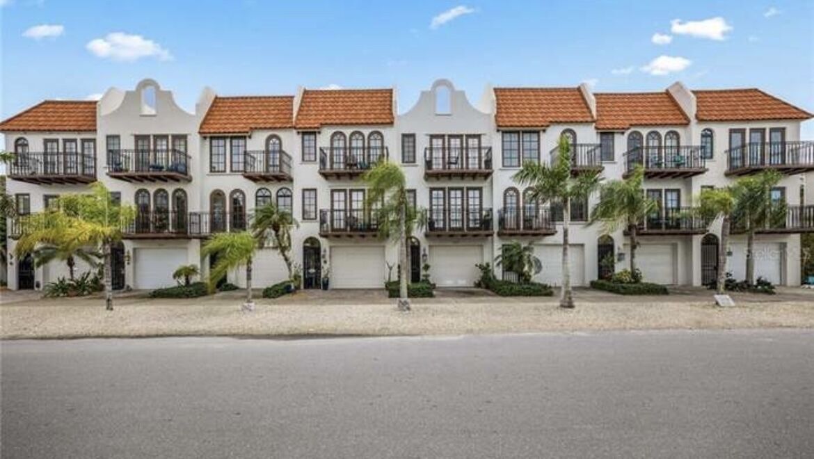 Heart of Historic Village in Boca Grande