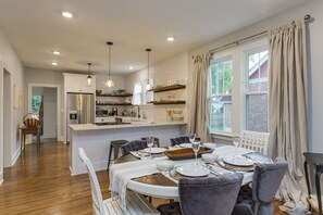 Dining - The Hillview House in 12th South w/ Covered Pergola & Firepit! (Nashville)