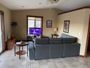 Smart TV, DVD player, video library, stereo