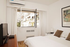 1 Schlafzimmer, Zimmersafe, Bügeleisen/Bügelbrett, kostenloses WLAN