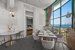 Luxury-Penthouse, Meerblick | Terrasse/Patio