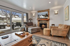 Smart-tv, pejs, dvd-afspiller