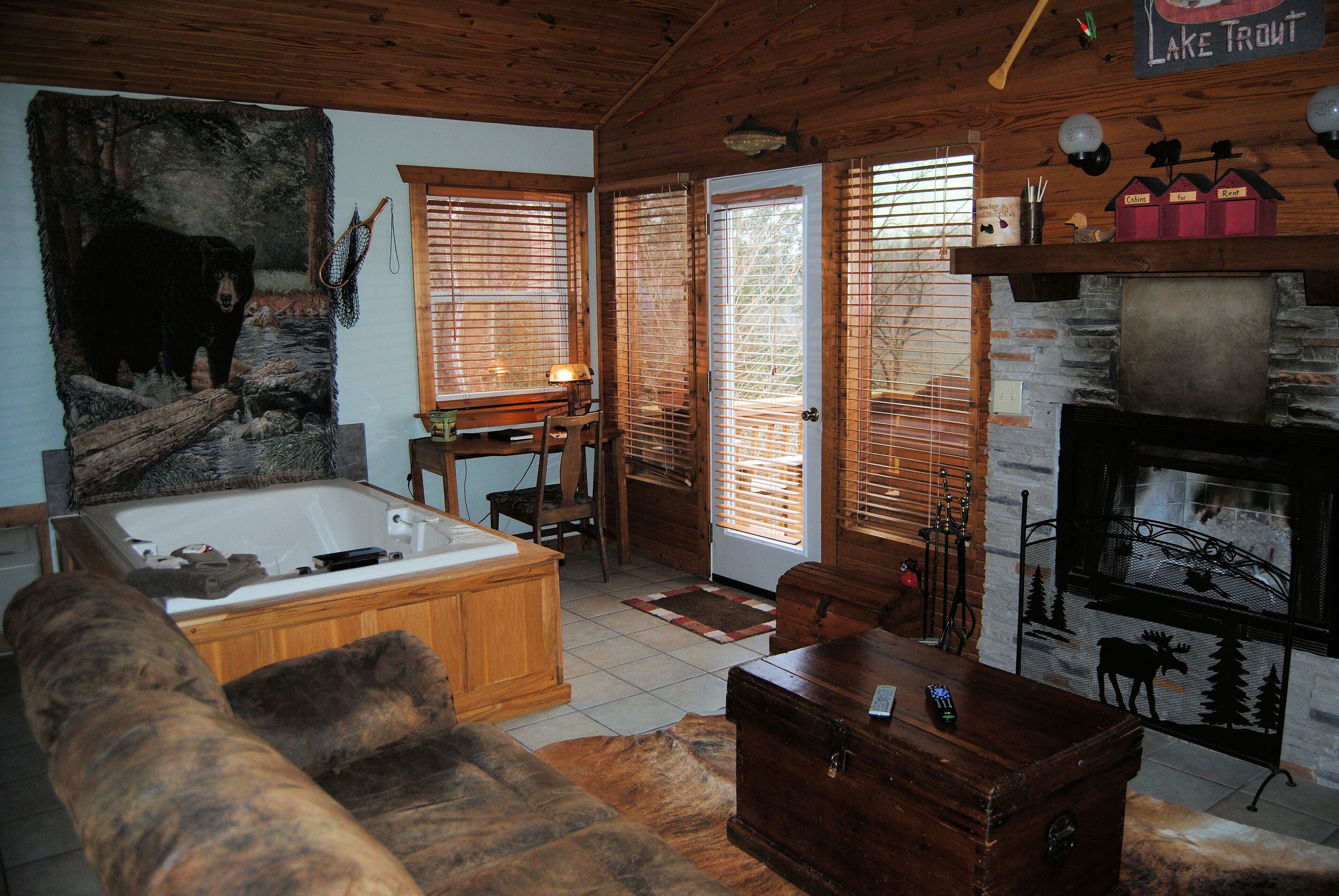 Can-U-Canoe The Minnow Bucket