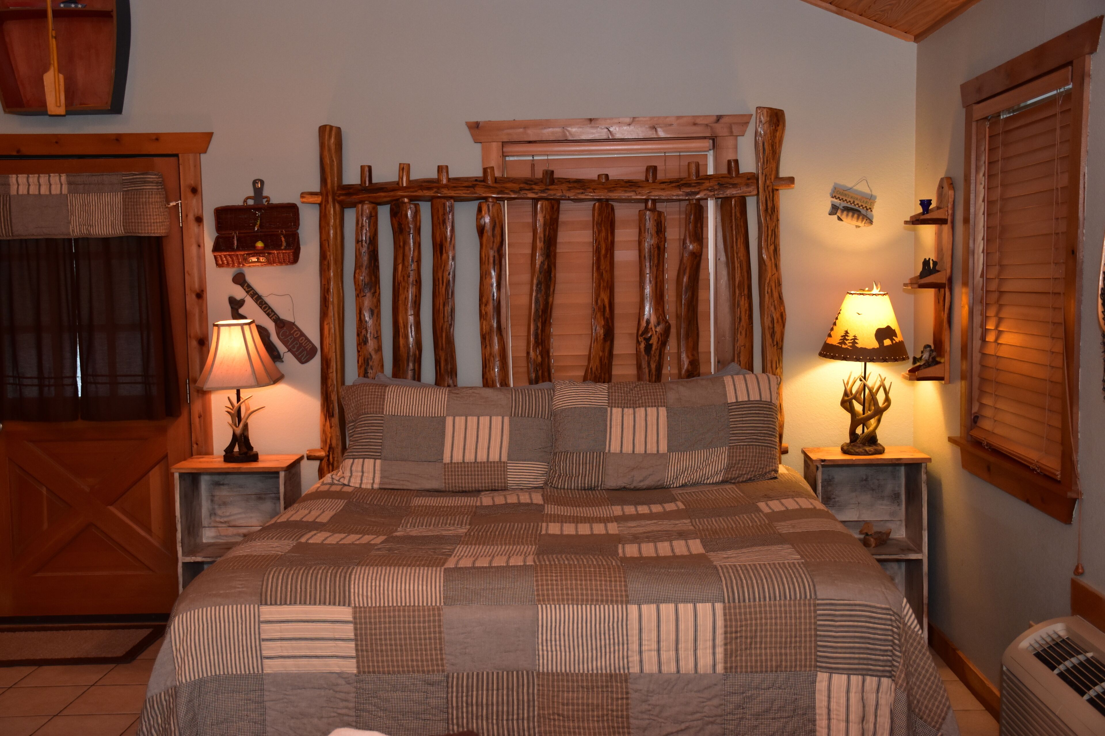 Can-U-Canoe The Minnow Bucket