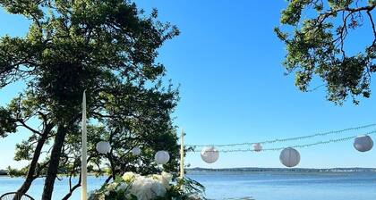 Waterfront Cottage on the Beach In Beautiful Dorset Countryside Sleeps 12