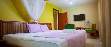 Free WiFi, bed sheets