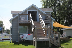 Exterior - The Narrow’s Yacht Club Emilia’s Loft (Lake Leelanau)