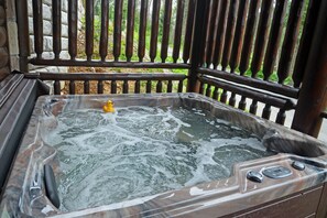 Bain à remous extérieur