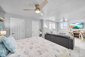 Iron/ironing board, free WiFi, bed sheets