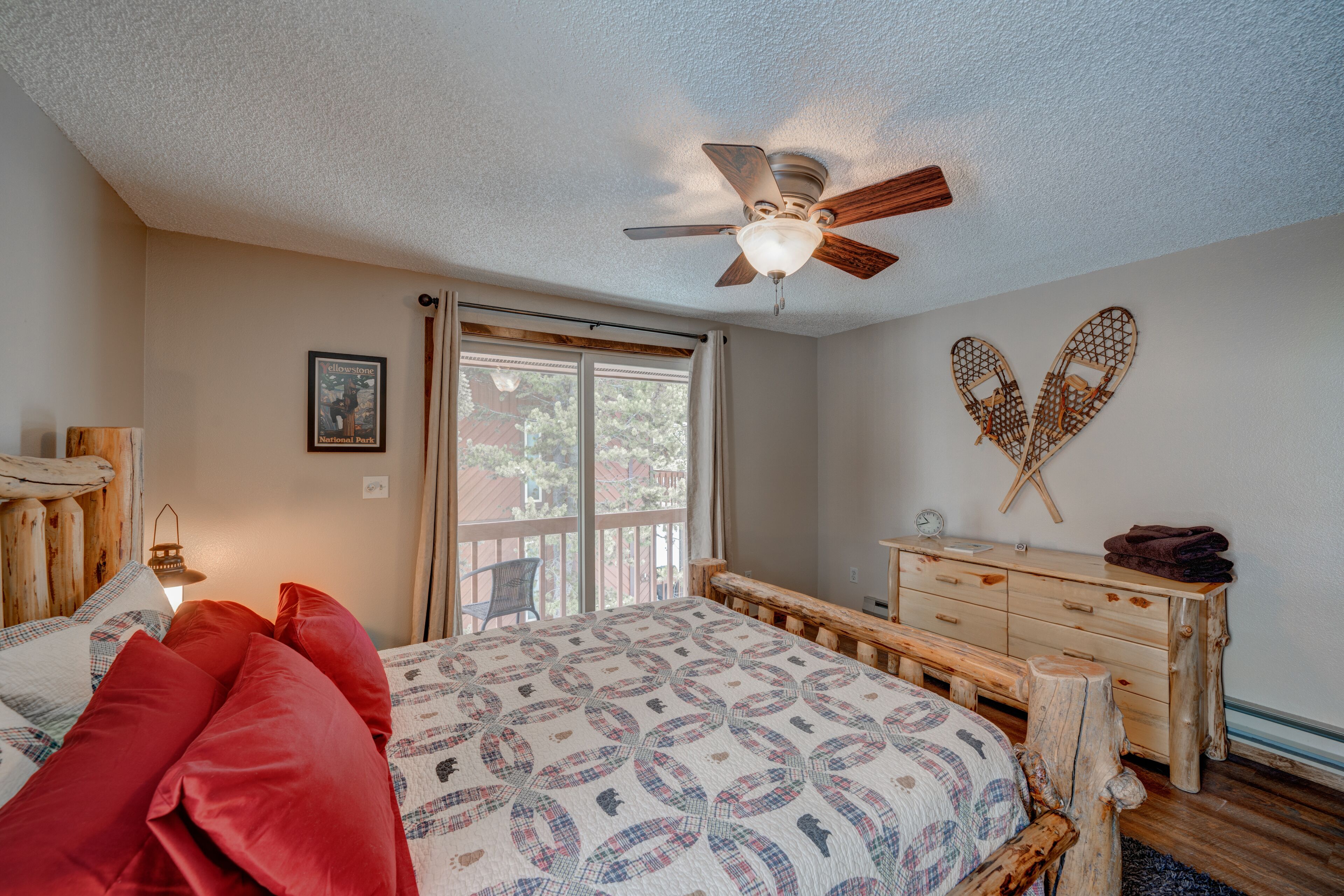 Bring the Family - 6 Blocks from West Entrance to Yellowstone! 