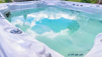 Idromassaggio all'aperto