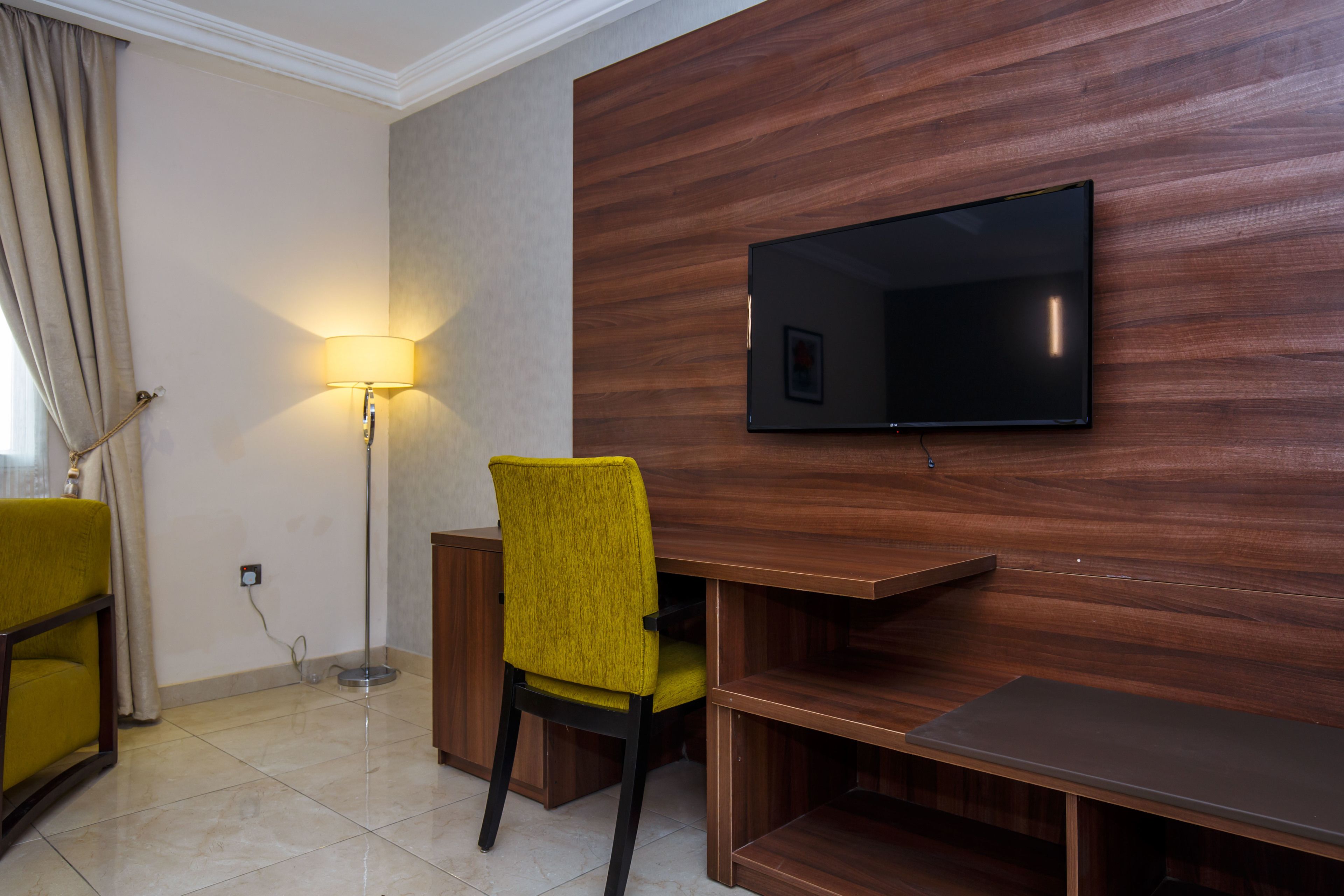 1 bedroom, free minibar items, in-room safe, individually decorated