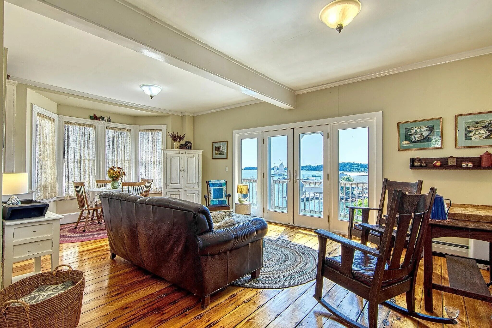 Smart TV, books, video library, computer monitors