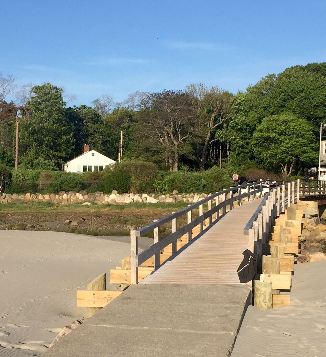 Private, Single Family Beach House, Right at Good Harbor Beach foot bridge