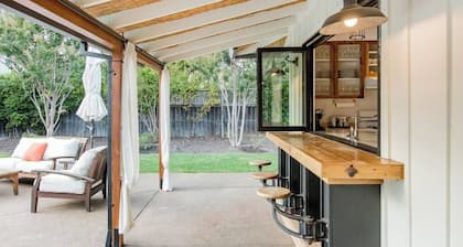 Twelve Oaks- Sonoma Estate- Pool, Spa & Sleeps 10