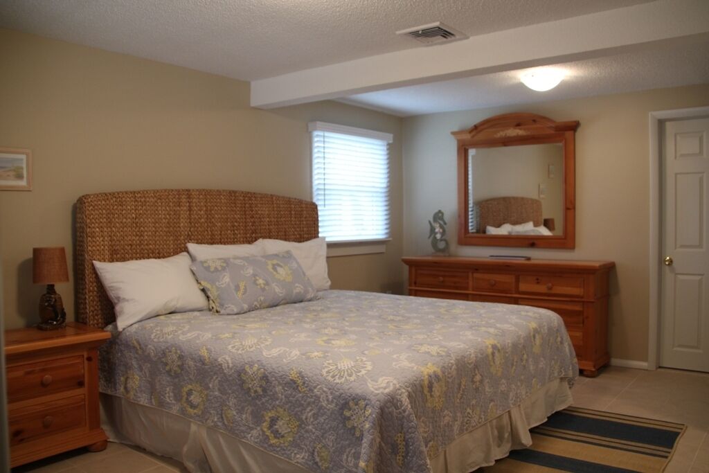 Center of Town - Walk Everywhere