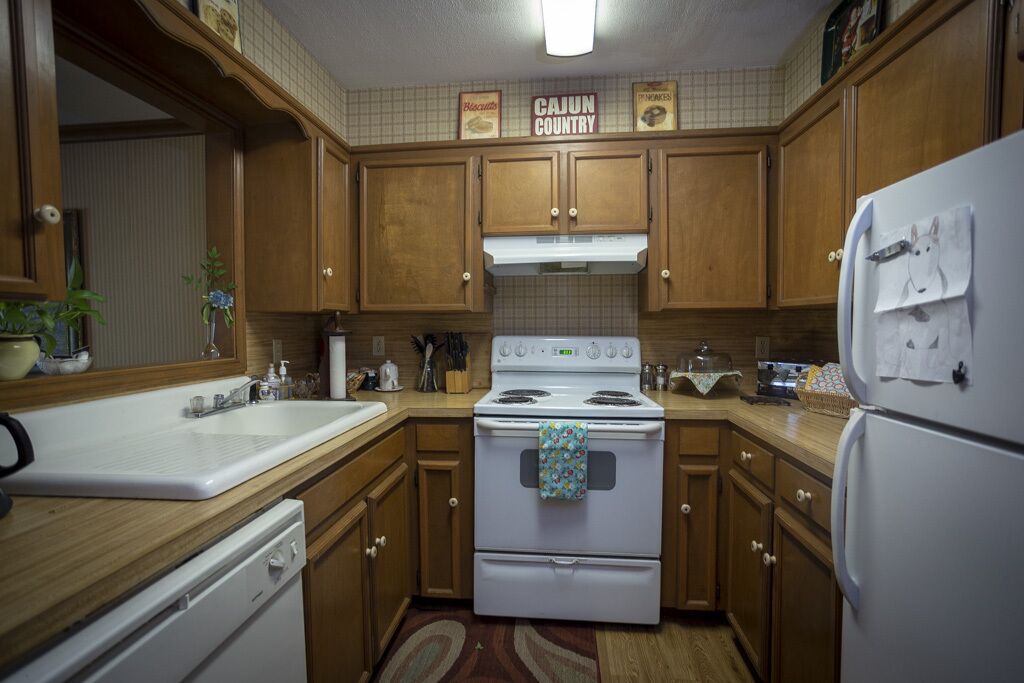 Lake Side Cottage with Two Bed Rooms on Private Pond at Country Charm B&B