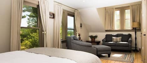 1 bedroom, iron/ironing board, WiFi (free), bed sheets