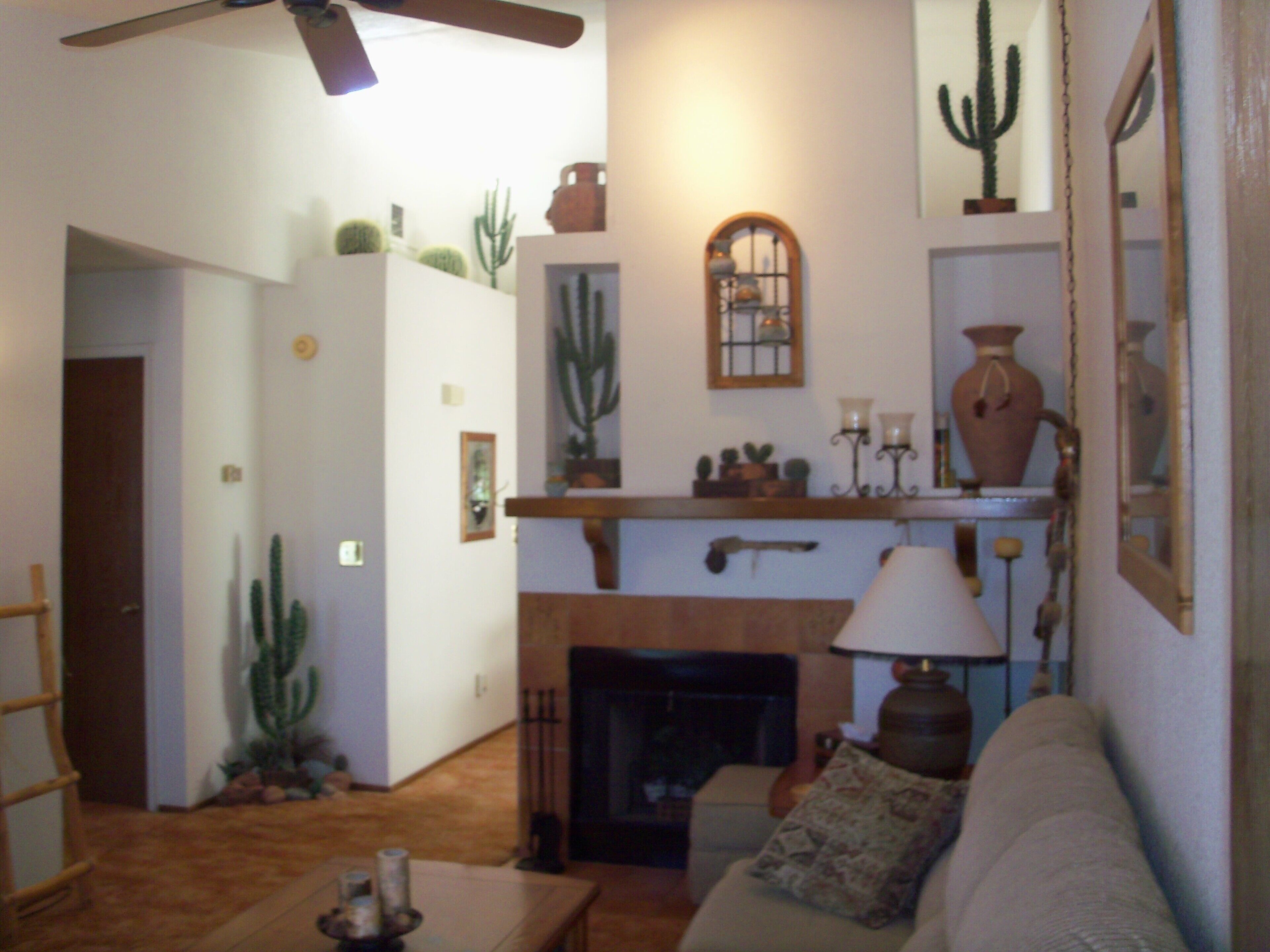 008 Second Floor 2 bed / 2 bath